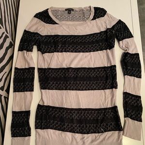 Light sweater with lace